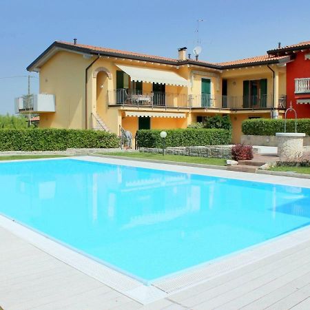 Small Residence Of Only 18 Apartments With Swimming Pool Lazise Buitenkant foto