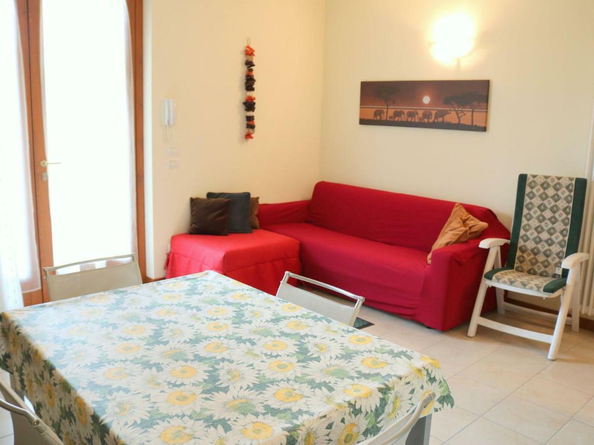 Small Residence Of Only 18 Apartments With Swimming Pool Lazise Buitenkant foto